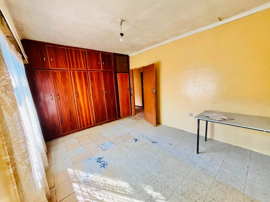 3 Bedroom Property for Sale in Kagisanong Free State